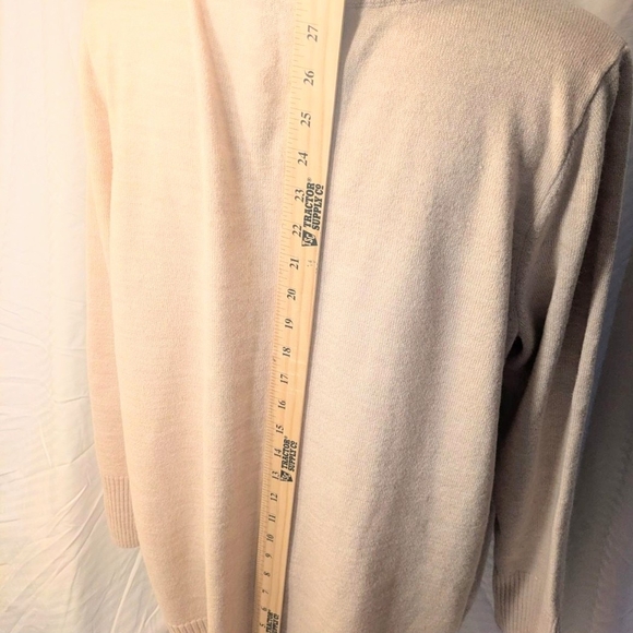 Elegant Cream Sweater - Picture 5 of 5